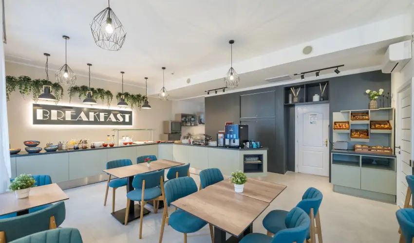 Baross City Hotel Budapest - Mjus 1. - teljes elrefizetssel