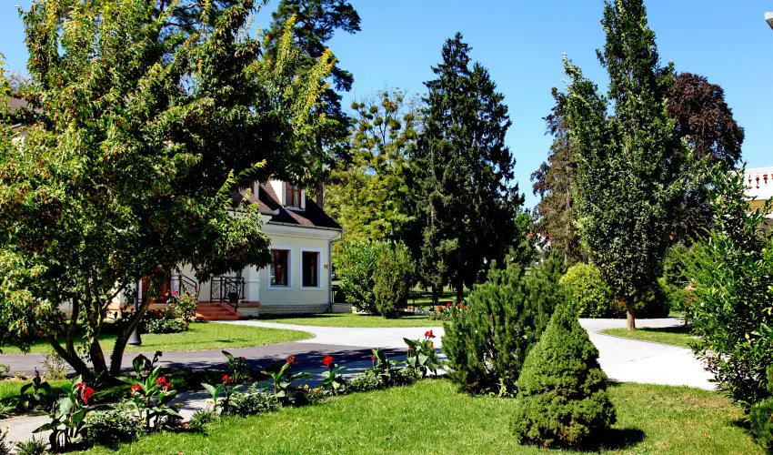 Batthyny Kastlyszll Zalacsny - Mjus 1. (min. 3 j)