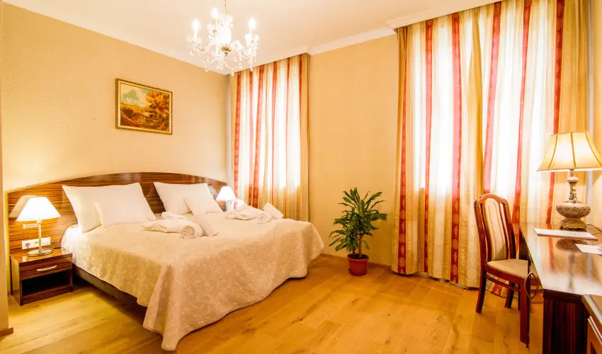 Batthyny Kastlyszll Zalacsny - Mjus 1. (min. 3 j)