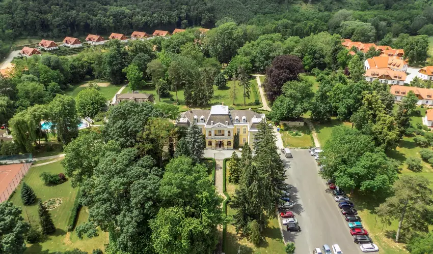 Batthyny Kastlyszll Zalacsny - Mjus 1. (min. 3 j)