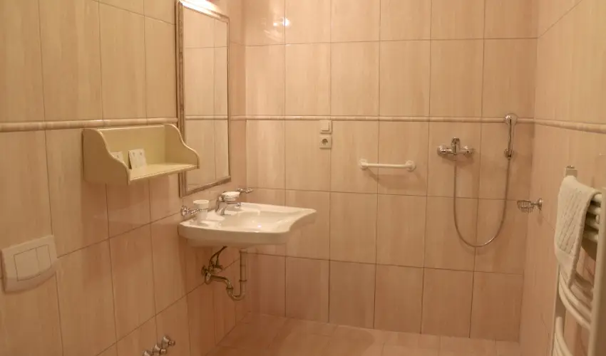 Bazilika alatti Panzi Esztergom - Mjus 1. 