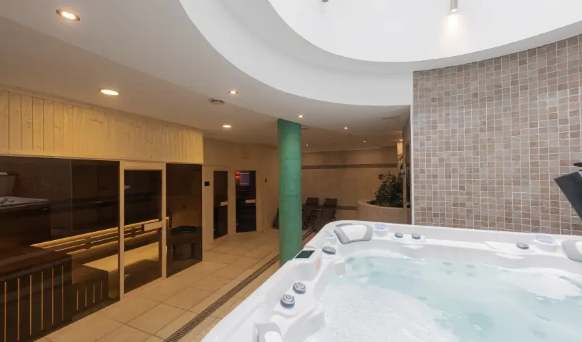 Bazilika alatti Panzi Esztergom - Mjus 1. 