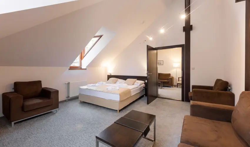 Bazilika alatti Panzi Esztergom - Mjus 1. 