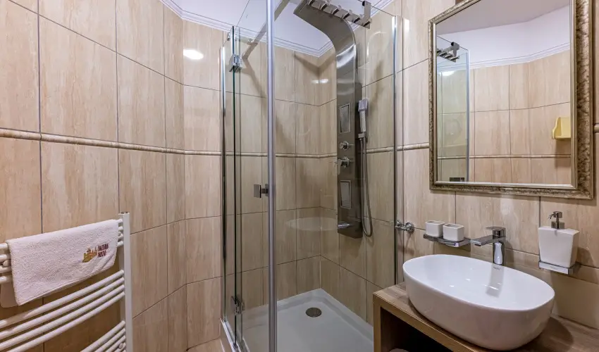 Bazilika alatti Panzi Esztergom - Mjus 1. 