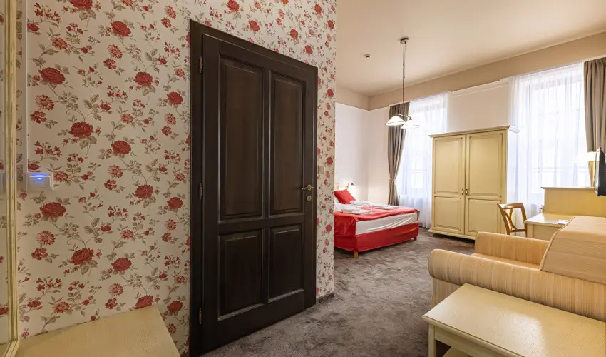 Bazilika alatti Panzi Esztergom - Mjus 1. 