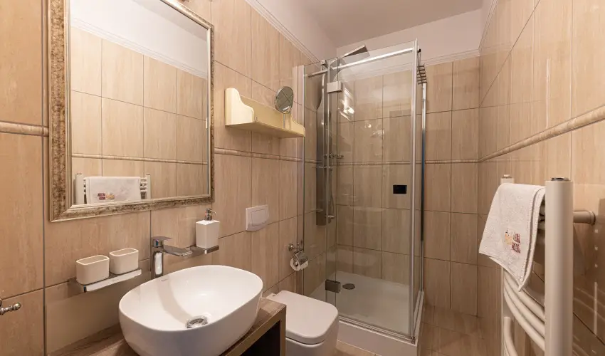 Bazilika alatti Panzi Esztergom - Mjus 1. 