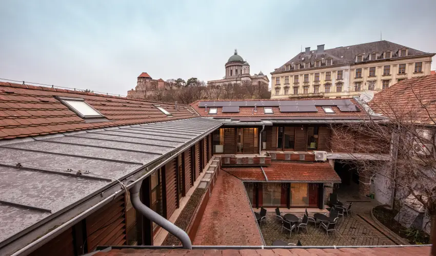 Bazilika alatti Panzi Esztergom - Mjus 1. 