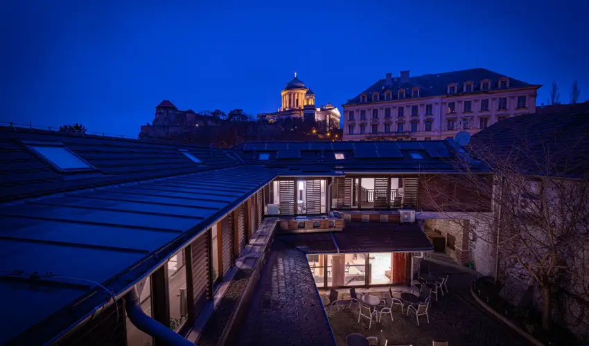 Bazilika alatti Panzi Esztergom - Mjus 1. 