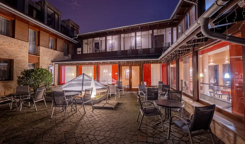 Bazilika alatti Panzi Esztergom - Mjus 1. 