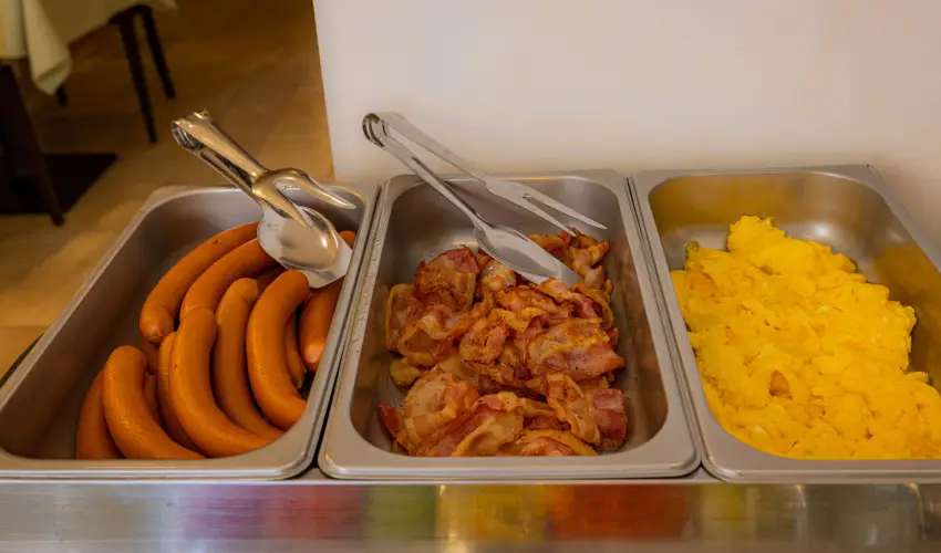 Bazilika alatti Panzi Esztergom - Mjus 1. 