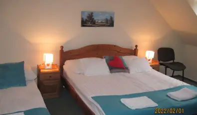 B�nyei Fogad� �s �tterem Erd�b�nye