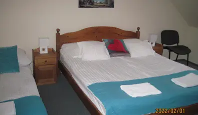 B�nyei Fogad� �s �tterem Erd�b�nye