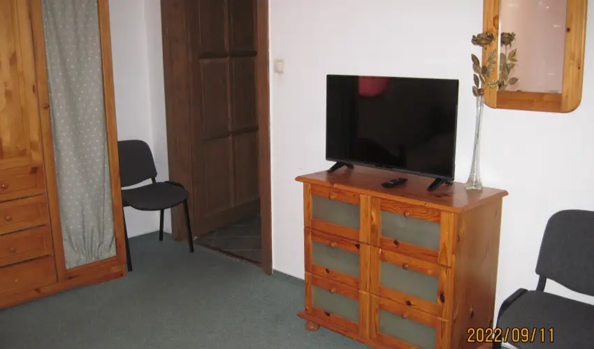 B�nyei Fogad� �s �tterem Erd�b�nye - M�jus 1. (min. 2 �j)