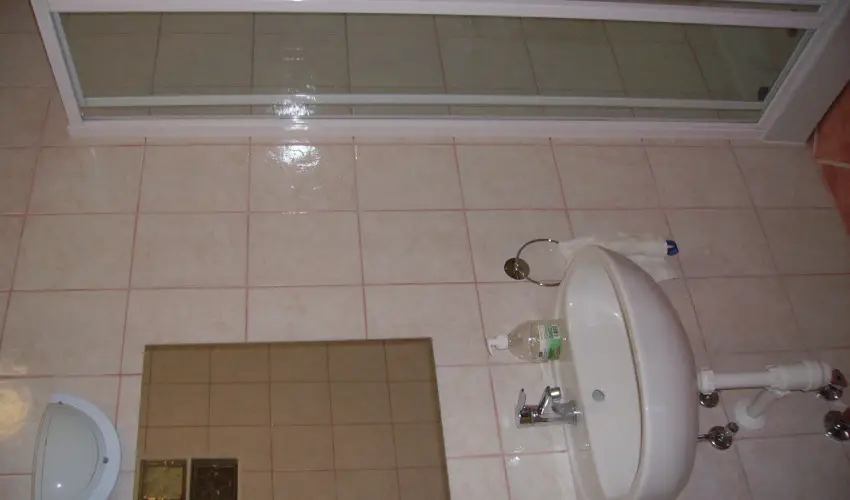 B�nyei Fogad� �s �tterem Erd�b�nye - M�jus 1. (min. 2 �j)