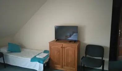 B�nyei Fogad� �s �tterem Erd�b�nye