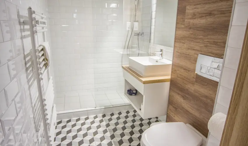 Berill Suites Srvr - Mjus 1. (min. 2 j)