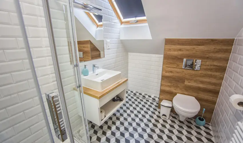 Berill Suites Srvr - Mjus 1. (min. 2 j)