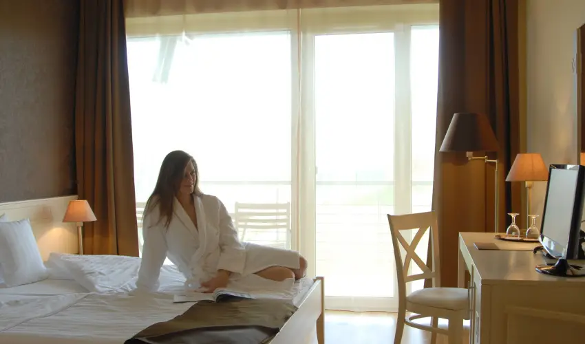 Szpia Bio & Art Hotel Zsmbk - Mjus 1. - teljes elrefizetssel (min. 2 j)