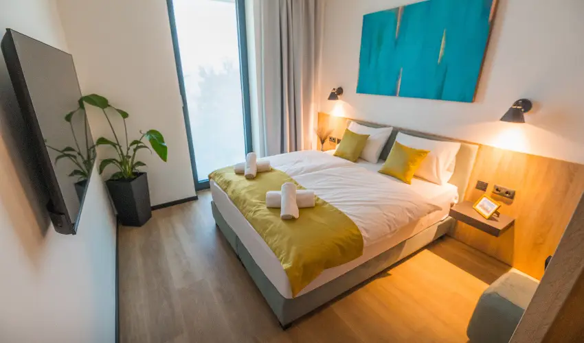 BJ81 Suite Hotel Sifok - Mjus 1. - teljes elrefizetssel (min. 3 j)