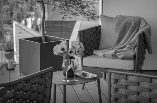 BJ81 Suite Hotel - M�jus 1. (min. 2 �j)