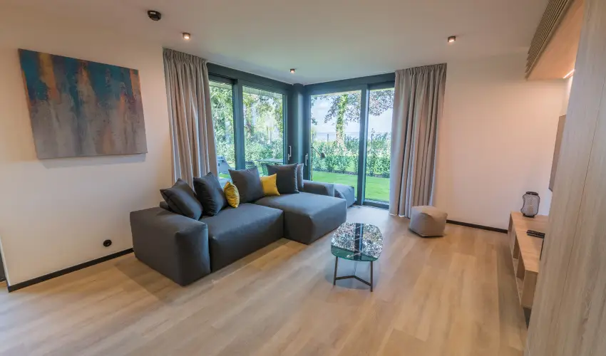 BJ81 Suite Hotel Sifok - Mjus 1. - teljes elrefizetssel (min. 3 j)