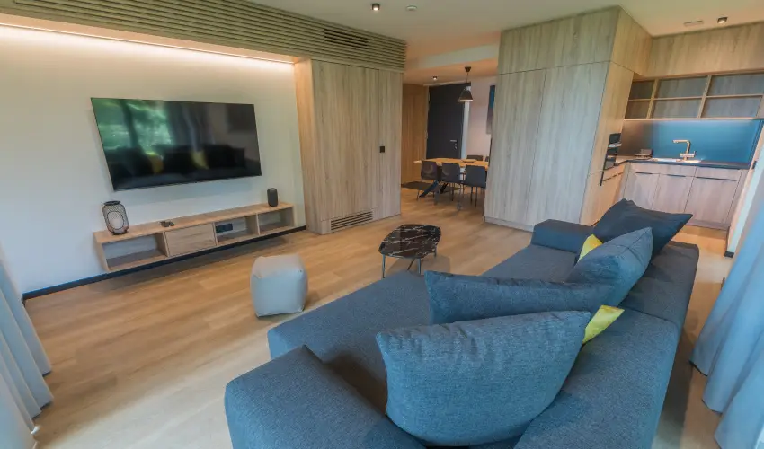 BJ81 Suite Hotel Sifok - Mjus 1. - teljes elrefizetssel (min. 3 j)