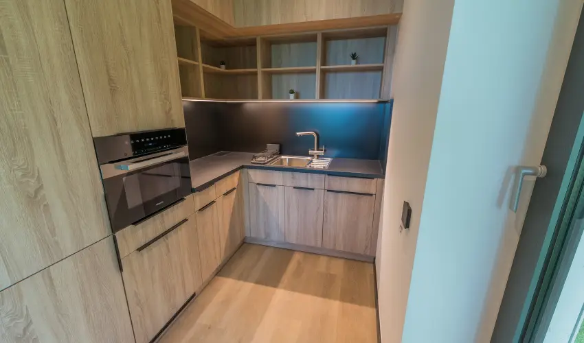 BJ81 Suite Hotel Sifok - Mjus 1. - teljes elrefizetssel (min. 3 j)