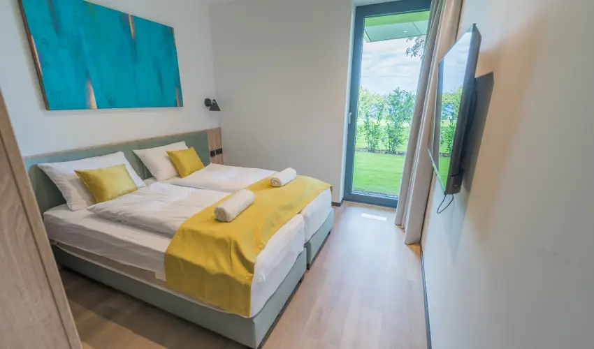 BJ81 Suite Hotel Sifok - Mjus 1. - teljes elrefizetssel (min. 3 j)