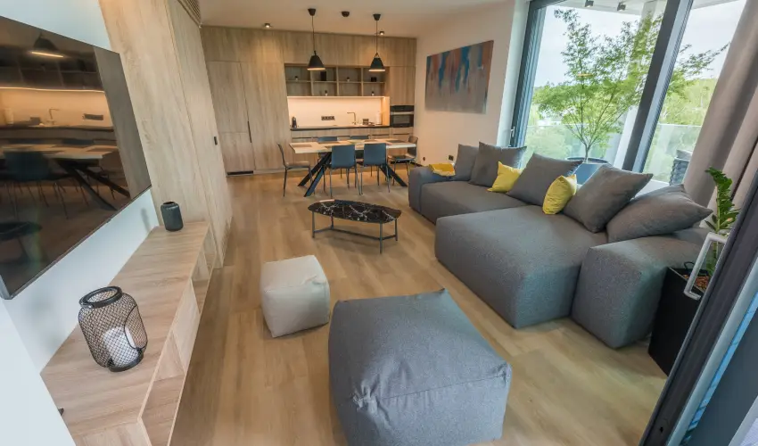 BJ81 Suite Hotel Sifok - Mjus 1. - teljes elrefizetssel (min. 3 j)