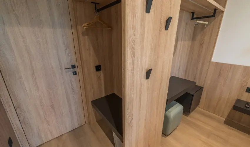 BJ81 Suite Hotel Sifok - Mjus 1. - teljes elrefizetssel (min. 3 j)