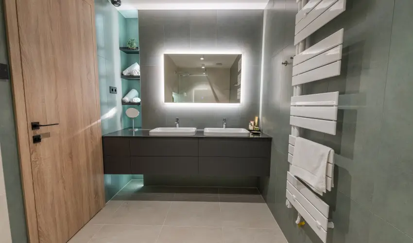 BJ81 Suite Hotel Sifok - Mjus 1. - teljes elrefizetssel (min. 3 j)