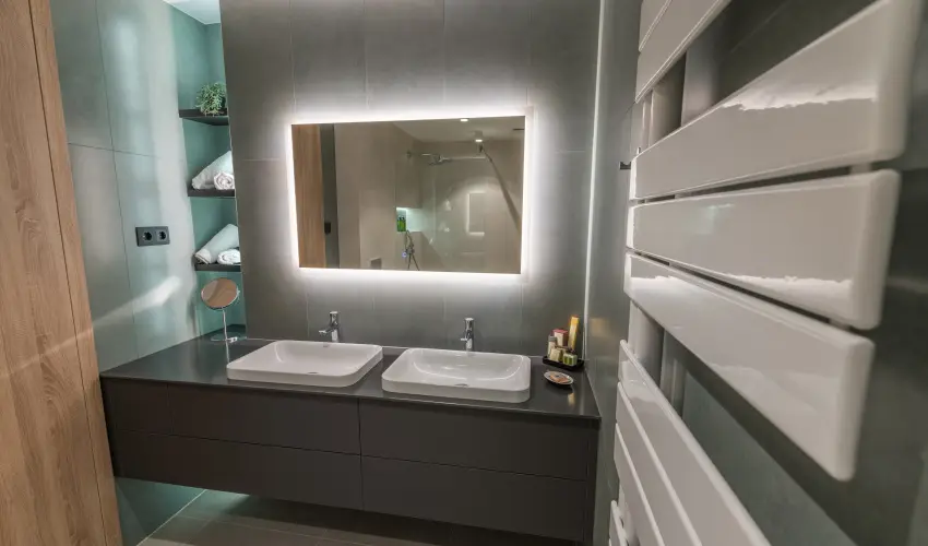 BJ81 Suite Hotel Sifok - Mjus 1. - teljes elrefizetssel (min. 3 j)