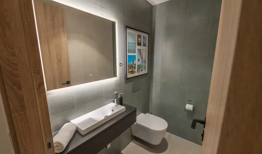 BJ81 Suite Hotel Sifok - Mjus 1. - teljes elrefizetssel (min. 3 j)