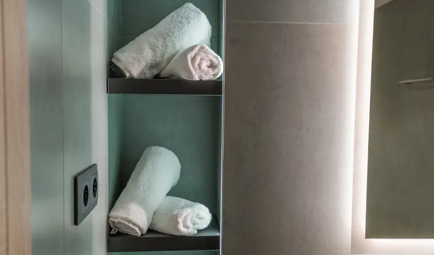 BJ81 Suite Hotel Sifok - Mjus 1. - teljes elrefizetssel (min. 3 j)