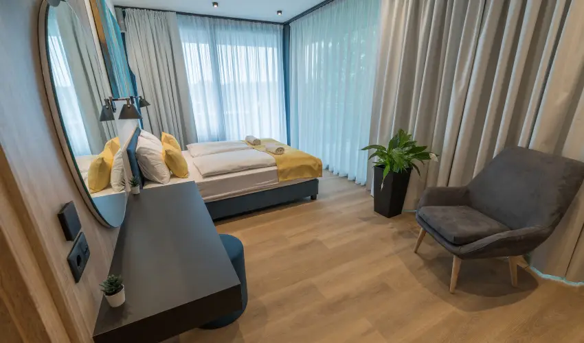 BJ81 Suite Hotel Sifok - Mjus 1. - teljes elrefizetssel (min. 3 j)