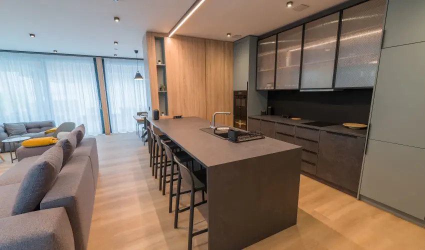 BJ81 Suite Hotel Sifok - Mjus 1. - teljes elrefizetssel (min. 3 j)