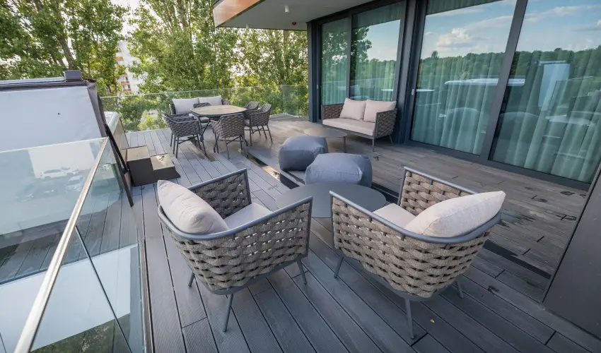 BJ81 Suite Hotel Sifok - Mjus 1. - teljes elrefizetssel (min. 3 j)