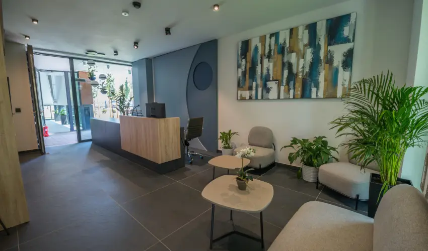 BJ81 Suite Hotel Sifok - Mjus 1. - teljes elrefizetssel (min. 3 j)