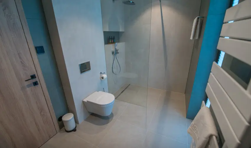 BJ81 Suite Hotel Sifok - Mjus 1. - teljes elrefizetssel (min. 3 j)