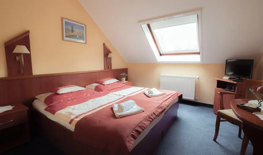 Boglrka Panzi-tterem  Mezkvesd - Mjus 1. (min. 2 j)