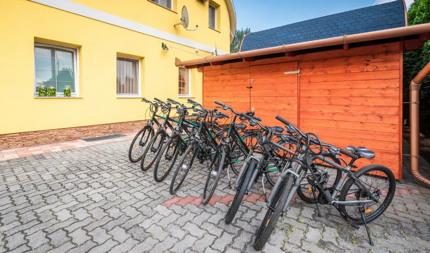 Boglrka Panzi-tterem  Mezkvesd - Mjus 1. (min. 2 j)