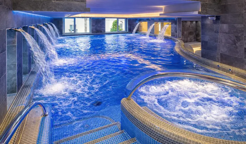 Bonvital Wellness & Gastro Hotel H�v�z H�v�z - M�jus 1. - teljes el�refizet�ssel