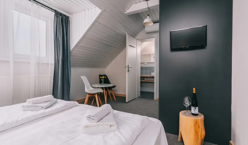 Borbartok Panzi Badacsonytomaj - Mjus 1. (min. 2 j)