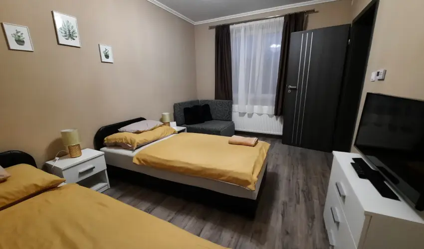 Borostyn Szllshely Debrecen - Mjus 1.