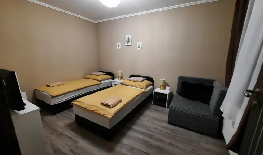 Borostyn Szllshely Debrecen - Mjus 1.