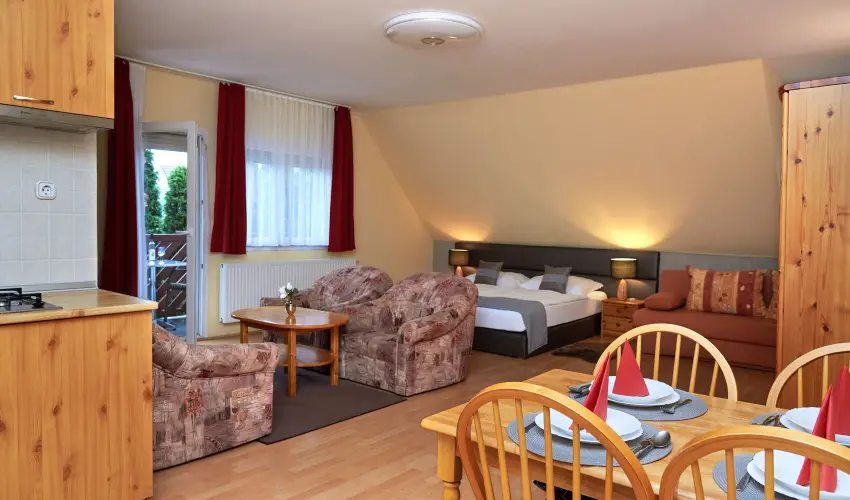 Brigitte Apartman Bk, Bkfrd - Mjus 1. (min. 2 j)