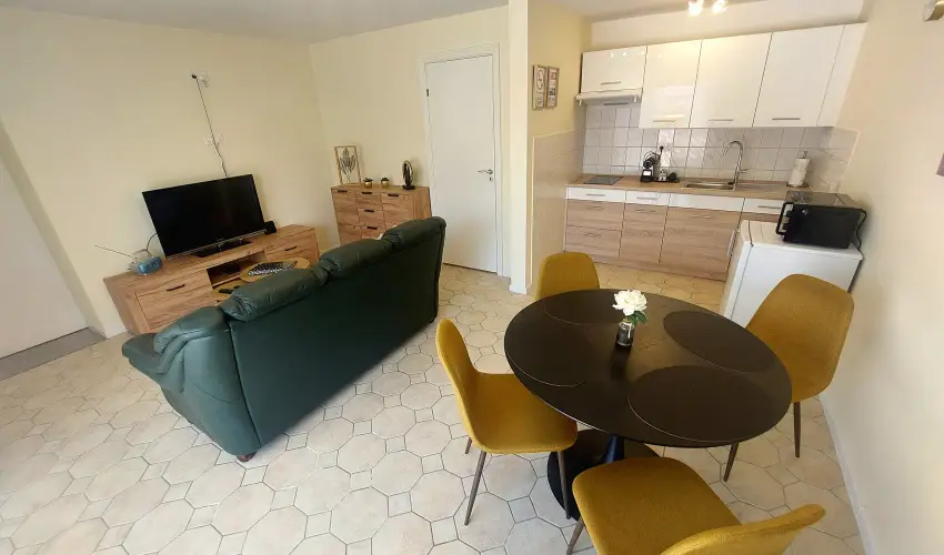 Bk City Apartments Bk, Bkfrd - Mjus 1.