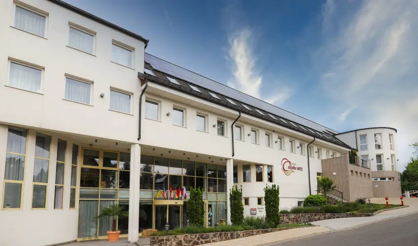 Calimbra Konferencia & Wellness Hotel Miskolctapolca - M�jus 1. (min. 2 �j)