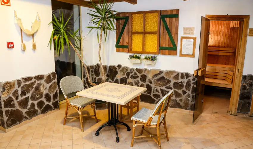 Calimbra Konferencia & Wellness Hotel Miskolctapolca - M�jus 1. (min. 2 �j)