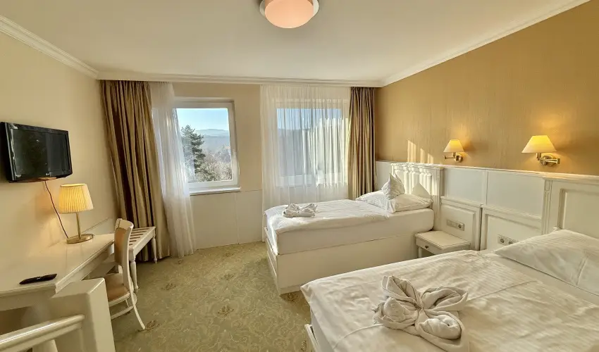 Calimbra Konferencia & Wellness Hotel Miskolctapolca - M�jus 1. (min. 2 �j)